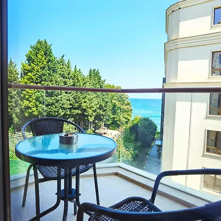 Apartahotel Cabacum Pleasure Beachfront