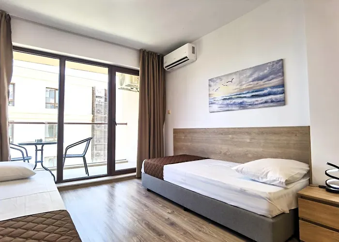 Ξενοδοχείο με διαμερίσματα Cabacum Pleasure Beachfront 3*