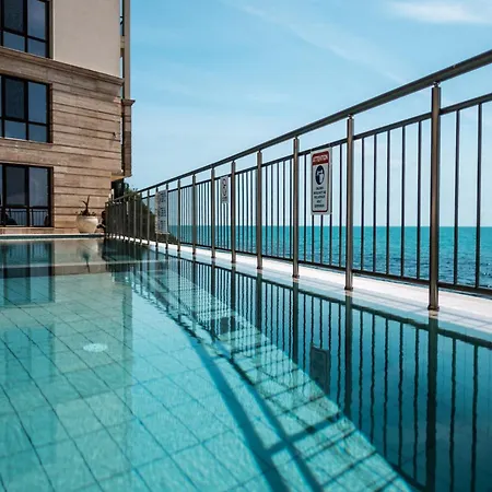 Cabacum Pleasure Beachfront - 50m To And Pool Apartahotel 3*