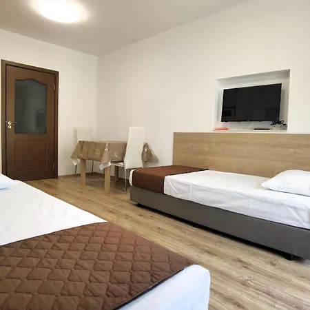 Cabacum Pleasure Beachfront - 50m To And Pool Apartahotel Varna