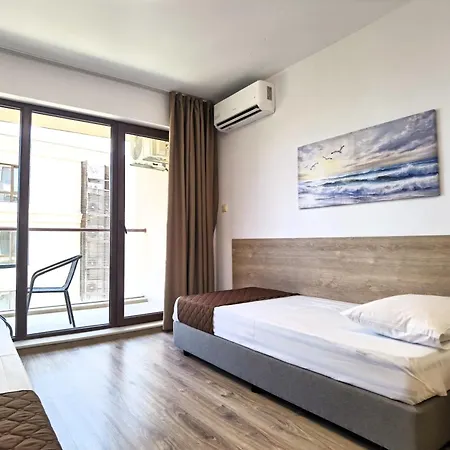 Apartahotel Cabacum Pleasure Beachfront - 50m To And Pool 3*