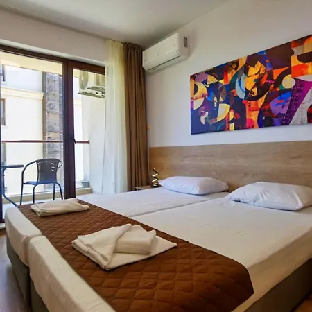 Apartahotel Cabacum Pleasure Beachfront - 50m To And Pool 3*